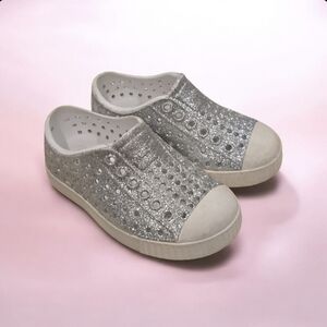 Native Kids Silver Glitter Slip-On Water Shoes